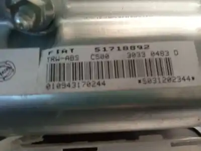 Peça sobressalente para automóvel em segunda mão airbag dianteiro direito por fiat stilo (192_) 1.9 jtd (192_xe1a) referências oem iam 51718892  