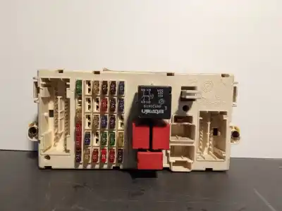 Peça sobressalente para automóvel em segunda mão caixa de fusíveis e relés por fiat stilo (192_) 1.9 jtd (192_xe1a) referências oem iam 46750594  46797609