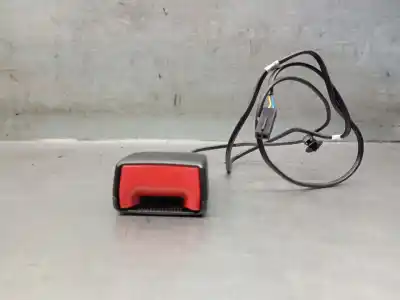 Автозапчасти б/у крюк для пояса за skoda rapid spaceback (nh1) 1.6 tdi ссылки oem iam 5ja857756  5ja857756