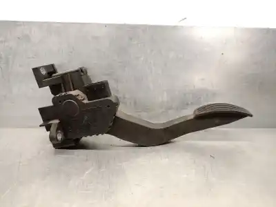 Second-hand car spare part accelerator pedal for iveco daily vi furgón 33s15, 35s15, 35c15 oem iam references 5801333490  5801333490