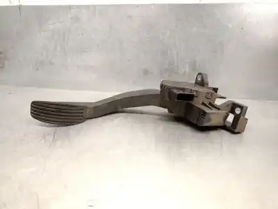 Second-hand car spare part accelerator pedal for iveco daily vi furgón 33s15, 35s15, 35c15 oem iam references 5801333490  5801333490
