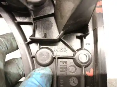 Автозапчасти б/у внутренняя задняя правая ручка за iveco daily vi furgón 33s15, 35s15, 35c15 ссылки oem iam 242609  