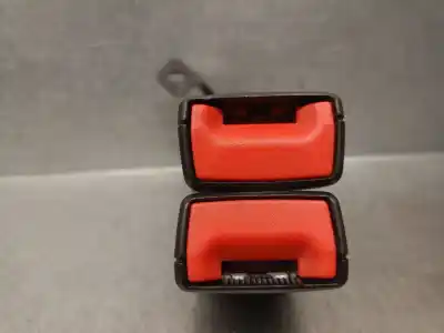 İkinci el araba yedek parçası arka sag kemer kanca için volkswagen golf vii (5g1, bq1, be1, be2) 2.0 gti oem iam referansları 8v0857739a  8v0857739