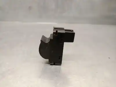 Second-hand car spare part right front power window switch for iveco daily vi furgón 33s15, 35s15, 35c15 oem iam references 5801511730  5801511730
