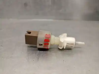 Second-hand car spare part switch for iveco daily vi furgón 33s15, 35s15, 35c15 oem iam references 500365771