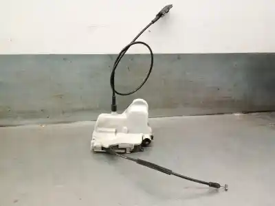 Автозапчастина б/у замок передніх дверей лівий для renault twingo ii (cn0_) 1.2 (cn0d) посилання на oem iam 8200384981  8200384981