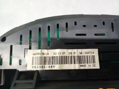 Second-hand car spare part dashboard for renault twingo ii (cn0_) 1.2 (cn0d) oem iam references 8200725329 8200601466 8200725329