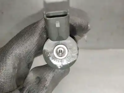 Pièce détachée automobile d'occasion injecteur pour bmw 5 (e39) 530 d références oem iam 7785984 0445110047 bosch 
