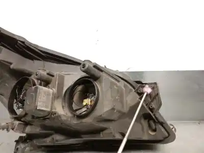 Автозапчасти б/у левая фара за opel astra h gtc (a04) 1.7 cdti (l08) ссылки oem iam 24451032  1216561
