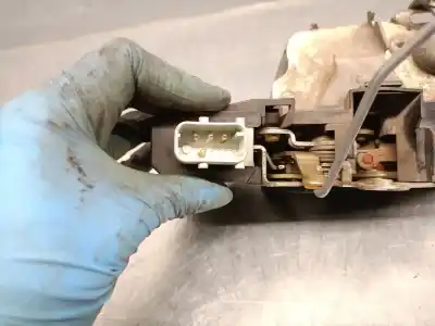 Peça sobressalente para automóvel em segunda mão fechadura da porta traseira esquerda por bmw 5 (e39) 530 d referências oem iam 67118352165  67118352165