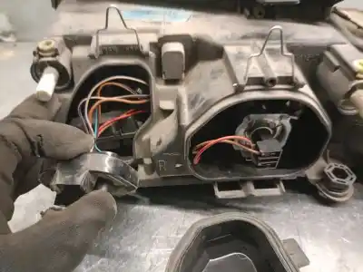 Автозапчасти б/у правая фара за audi a4 b5 (8d2) 1.9 tdi ссылки oem iam 8d0941004ak 89300381 valeo 8d0941030ak