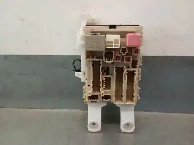 Автозапчасти б/у блок реле/предохранителей за toyota rav 4 iii (_a3_) 2.2 d (ala35_) ссылки oem iam 8273042360