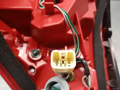 Автозапчасти б/у правый задний фонарь за toyota rav 4 iii (_a3_) 2.2 d (ala35_) ссылки oem iam 8155142120  8155142120