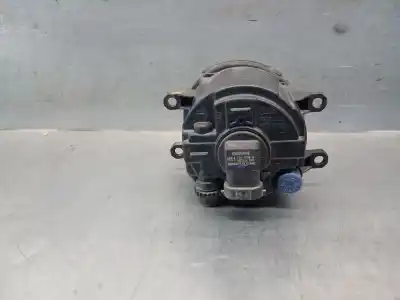 Автозапчасти б/у правая противотуманная фара за toyota rav 4 iii (_a3_) 2.2 d (ala35_) ссылки oem iam 812100w050 89092700 valeo 812100w050