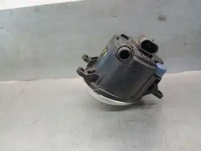 Автозапчасти б/у правая противотуманная фара за toyota rav 4 iii (_a3_) 2.2 d (ala35_) ссылки oem iam 812100w050 89092700 valeo 812100w050