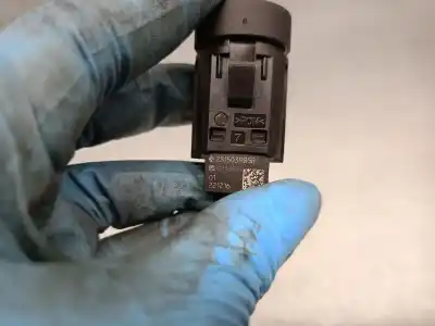 Second-hand car spare part start/stop button for renault austral tce 130 oem iam references 251503985r  