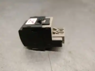 Second-hand car spare part headlights switch for toyota corolla sedán (_e21_) 1.8 vvti hybrid (zwe211, mzea12) oem iam references 8415202170  8415202170