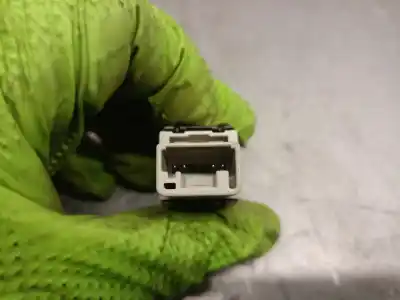 Second-hand car spare part switch for toyota corolla sedán (_e21_) 1.8 vvti hybrid (zwe211, mzea12) oem iam references 8498802110  8498802110