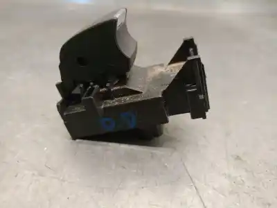 Second-hand car spare part right front power window switch for toyota corolla sedán (_e21_) 1.8 vvti hybrid (zwe211, mzea12) oem iam references 8481002260  8481002260