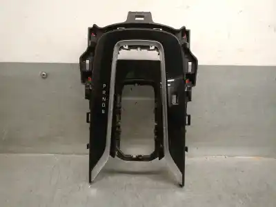 Peça sobressalente para automóvel em segunda mão Forra Da Alavanca De Velocidades por TOYOTA COROLLA SEDÁN (_E21_) 1.8 VVTI HYBRID (ZWE211, MZEA12) Referências OEM IAM 76P549  3597002440C0