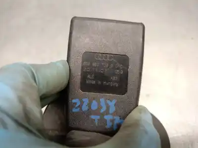 Автозапчастина б/у гачок для audi a5 (8t3) 3.0 tdi quattro посилання на oem iam 8t0857739b  8t0857739h