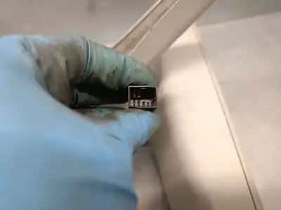 Автозапчастина б/у внутрішне дзеркало для audi a5 (8t3) 3.0 tdi quattro посилання на oem iam 8t0857511  8t0857511