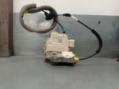 Pezzo di ricambio per auto di seconda mano SERRATURA PORTA ANTERIORE DESTRA per AUDI Q3 (8UB, 8UG)  Riferimenti OEM IAM 8J1837016F  8J1837016F