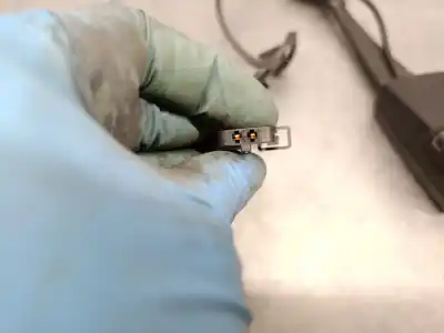 Автозапчастина б/у гачок для audi a5 (8t3) 3.0 tdi quattro посилання на oem iam 8k085775501c  8k0857755d