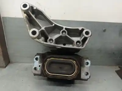 Автозапчастина б/у опора двигуна ліва для audi q3 (8ub, 8ug) 2.0 tdi посилання на oem iam 8j0199555 5n0199117a 8j0199555