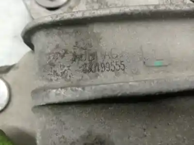 Автозапчастина б/у опора двигуна ліва для audi q3 (8ub, 8ug) 2.0 tdi посилання на oem iam 8j0199555 5n0199117a 8j0199555