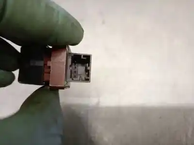 Автозапчастина б/у вимикач для audi a5 (8t3) 3.0 tdi quattro посилання на oem iam 8k0959831b  8k0959831a