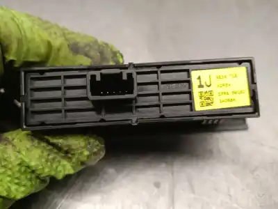 Pezzo di ricambio per auto di seconda mano comando multifunzione per mazda cx-30 (dm) skyactiv-x m hybrid riferimenti oem iam dfr566180  dfr566180