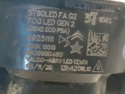 Автозапчастина б/у правий протитуман для peugeot 2008 ii (ud_, us_, uy_, uk_) 1.2 puretech 100 посилання на oem iam 9826960480 89251111 valeo 9826960480