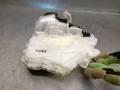 Pezzo di ricambio per auto di seconda mano serratura porta posteriore sinistra per mazda cx-30 (dm) skyactiv-x m hybrid riferimenti oem iam dfr573310  dfr573310