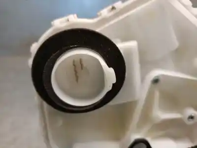 Pezzo di ricambio per auto di seconda mano serratura porta posteriore sinistra per mazda cx-30 (dm) skyactiv-x m hybrid riferimenti oem iam dfr573310  dfr573310