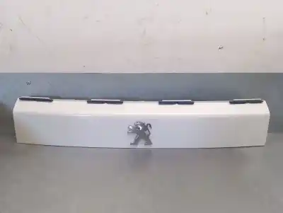 Автозапчасти б/у внешняя ручка ворот за PEUGEOT 2008 II (UD_, US_, UY_, UK_) 1.2 PURETECH 100 ссылки OEM IAM 9828080180  1674244280