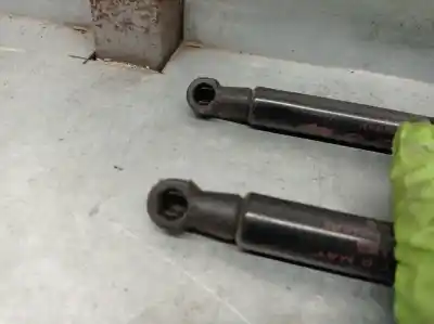 Автозапчасти б/у амортизаторы багажника/двери за toyota yaris (_p13_) 1.5 (nsp131_) ссылки oem iam 689600d170 689500d210 