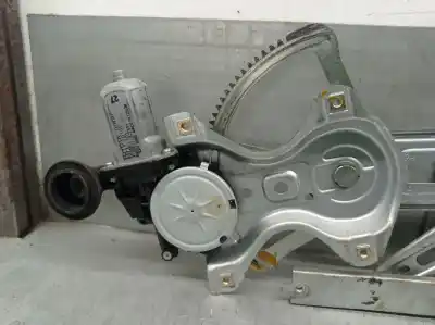 Автозапчастина б/у регулятор переднього правого скла для toyota yaris (_p13_) 1.5 (nsp131_) посилання на oem iam 857100d100 973582101 698100d300