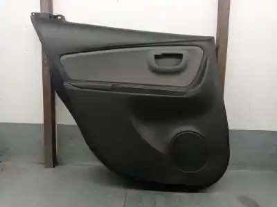 Автозапчасти б/у обивка задней левой двери за TOYOTA YARIS (_P13_) 1.5 (NSP131_) ссылки OEM IAM 676400DE0026  676400DE0026