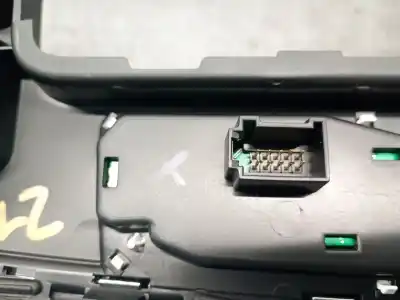 Автозапчастина б/у центральна консоль для seat leon (5f1) 1.5 tsi посилання на oem iam 5f1863283bg  5f1863283
