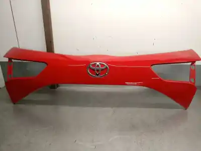 Автозапчастина б/у задні модинги для TOYOTA YARIS (_P13_) 1.5 (NSP131_) Посилання на OEM IAM 768010DB20  768120D040