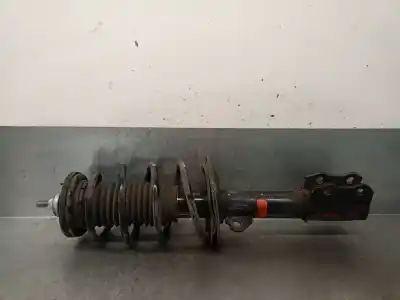 Автозапчасти б/у передний левый амортизатор за TOYOTA YARIS (_P13_) 1.5 (NSP131_) ссылки OEM IAM 485200D441 03031000486 KYB 485200D441