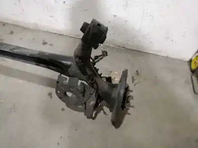 Pezzo di ricambio per auto di seconda mano asse posteriore per toyota yaris (_p13_) 1.5 (nsp131_) riferimenti oem iam 421100d520  421100d520