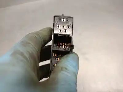 Second-hand car spare part left front power window switch for bmw 3 touring (e46) 320 d oem iam references 6902184  61316902184