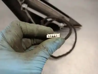 Peça sobressalente para automóvel em segunda mão espelho retrovisor esquerdo por bmw 3 touring (e46) 320 d referências oem iam 51168245125  