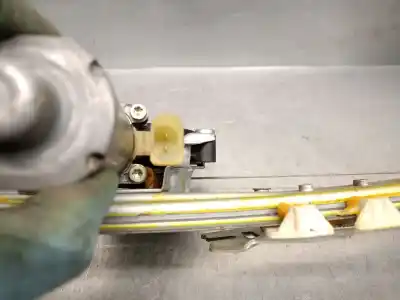 Peça sobressalente para automóvel em segunda mão elevador de vidros traseiro esquerdo por bmw 3 touring (e46) 320 d referências oem iam 67628362066  67628362066