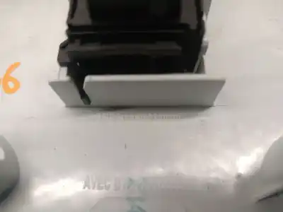 Pezzo di ricambio per auto di seconda mano luce interna per peugeot 208 ii (ub_, up_, uw_, uj_) 1.2 puretech 100 riferimenti oem iam 9823297880  98276588pr