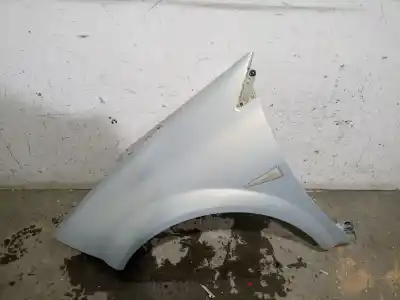Second-hand car spare part Left Front Fin for RENAULT MEGANE II RANCHERA FAMILIAR (KM0/1_) 1.5 DCI (KM02, KM13) OEM IAM references 7701477186  7701477186