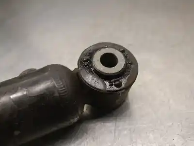 Автозапчастина б/у правий задній амортизатор для toyota yaris (_p13_) 1.5 (nsp131_) посилання на oem iam 485300d891 03031000491 kyb 485300d891