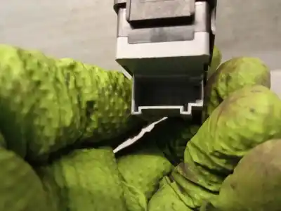 Second-hand car spare part switch for audi q7 (4l) 3.0 tdi oem iam references 4f0962109  